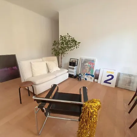 アパート Francesco's Place ミラノ